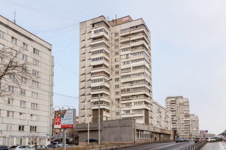 Двухкомнатная квартира по улице Дубровинского 54А